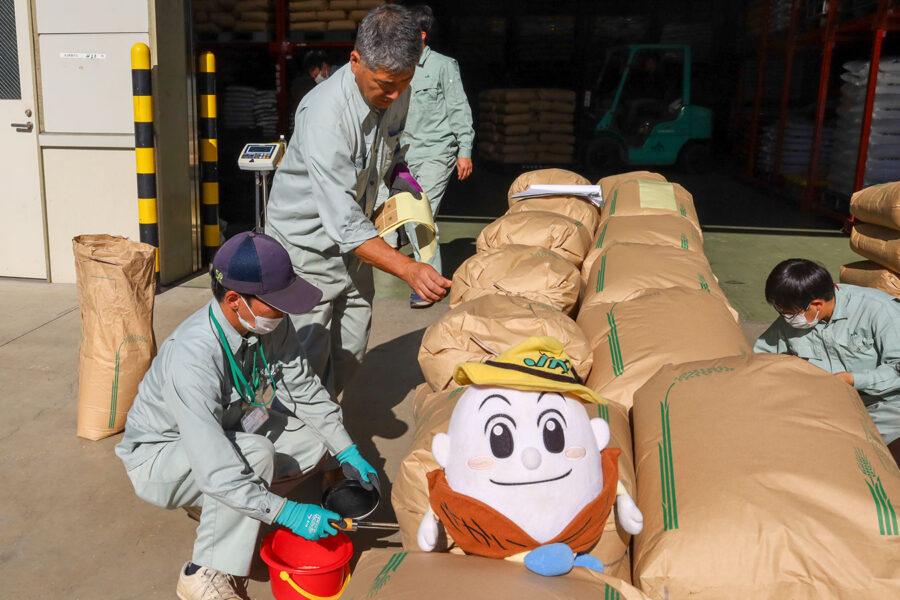 お米の集荷が始まったよ～♪