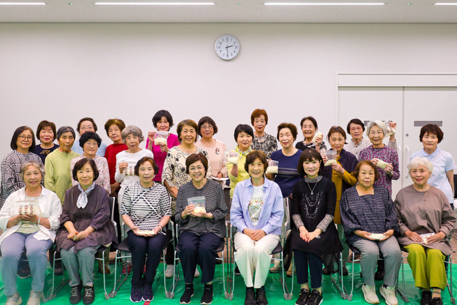 中部南支部、百舌鳥支部、津久野支部が合同で「ホウ酸団子作り」と懇親会を実施