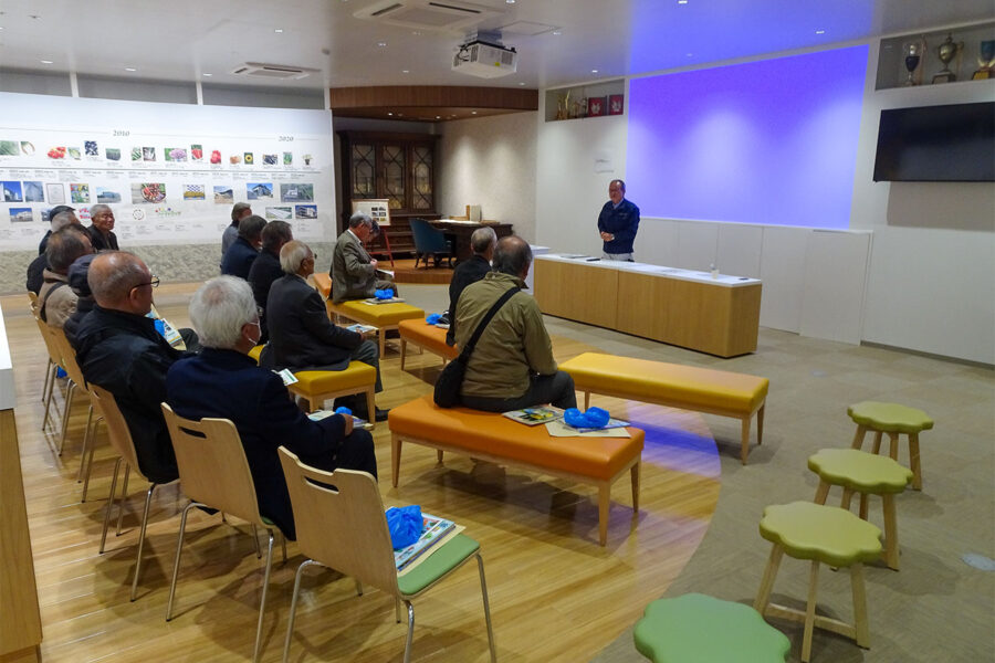 野菜振興会（八田荘支部、本所（旧津久野支部）、西支所（旧鳳支部））合同で視察研修会を実施