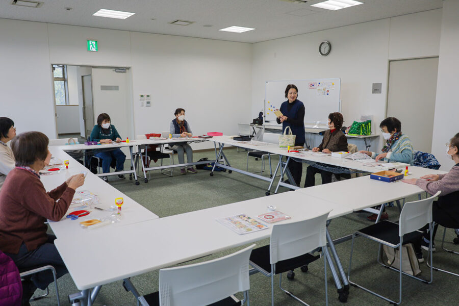 八田荘支部が「干支の押し絵講習会」を開催