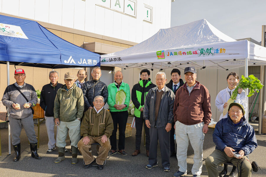 地場産農産物販売と特殊詐欺防止の啓発活動を実施